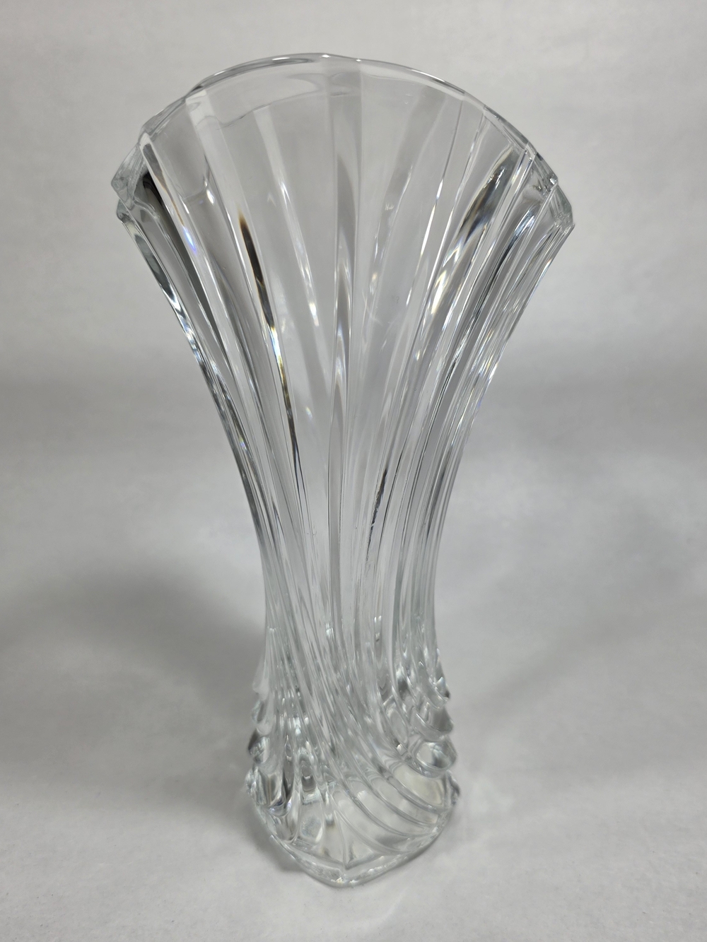 Mikasa Flores 8" Crystal Bud Vase Fan Swirl WX056/621 Japan Vintage - Picture 2 of 9